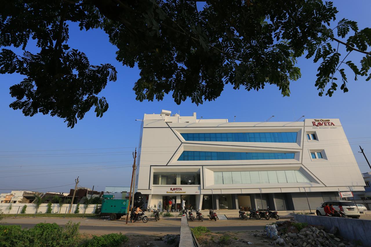 Hotel The Grand Raveta Pātan Exterior foto